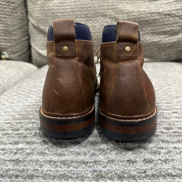 Cole Haan Boots Mens 9.5
Brown Leather Cambridge
Chukka Ankle - Picture 4 of 9